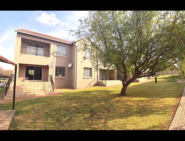 1 BEDROOM APARTMENT FOR SALE IN WILLOWBROOK